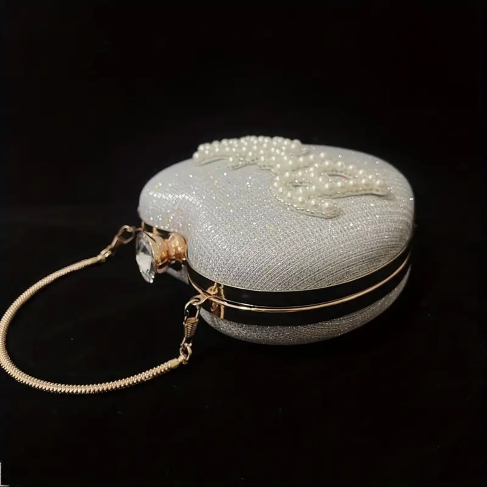 Heart-Shaped Silver Bridal Bag - Picture 4 of 4